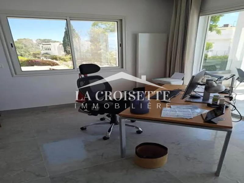 Etage de Villa S+3 avec vue sur mer à Carthage 